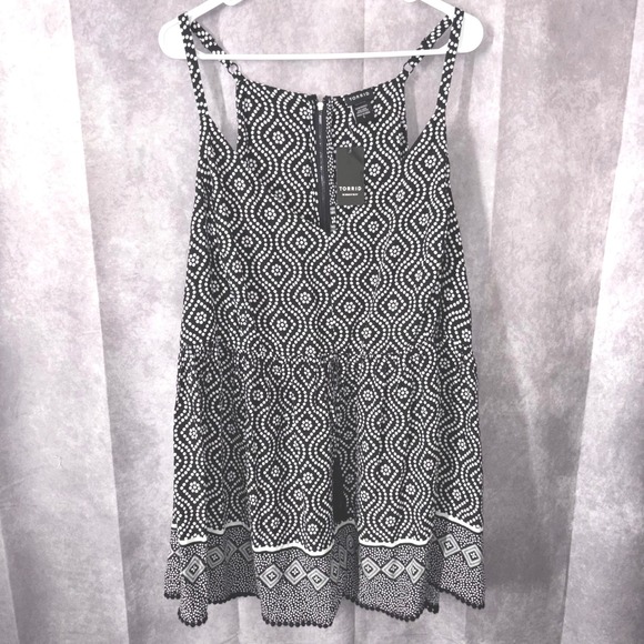 torrid Tops - NWT Torrid Size 5 Border Black White Challis Ruffle Geometric Babydoll Tank